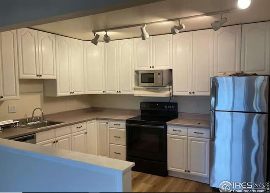 Lovely 2-Bed, 1.5 Bath Home